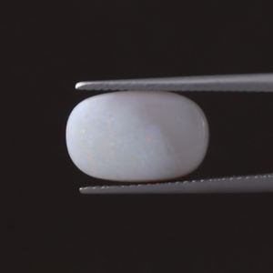 Opale naturelle blanche certifiée IGI, pierre précieuse en vrac, 5,01 carats, taille ovale, 19x11,5 mm, taillée à la main, polie, fabrication de bijoux légers, vente en gros - Product Image 3