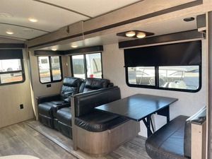 VENDEDOR VERIFICADO DE K-e-y-s-t-o-n-e O-utback 313RL USADO DEL 2021 DISPONIBLE PARA LA VENTA - Product Image 5