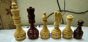 Prix de gros Meilleure vente de pièces d'échecs en bois de tournoi modernes de luxe de meilleure qualité Pions d'échecs faits à la main personnalisés très exigeants - Product Image 6