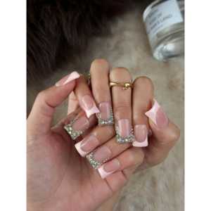 Uñas Postizas Francesas Color Rosa Cristal, Diseño Elegante y Chic para Entusiastas del Nail Art - Product Image 2