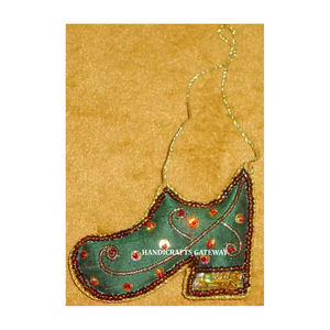 Zari perle broderie noël suspendus ornements décoratifs 2024 nouvelle forme de chaussure ornements artisanat décor à la maison Statue artisanat cadeaux - Product Image 1