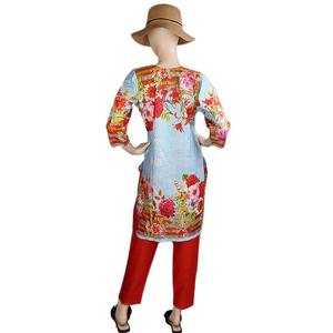 Traje de dos piezas estampado para mujer - Multicolor - Product Image 5