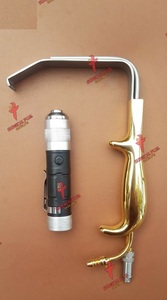 Retractor de Mama Tebbetts de 15 cm x 30 mm con Fibra Óptica y Succión con Fuente de Luz - Product Image 3