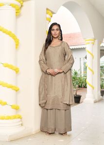 Vêtements Ethniques Vichitra Soie Avec Miroir Travail Broderie Salwar Costume Femme Mode Fabricant Et Fournisseur De Surat - Product Image 3