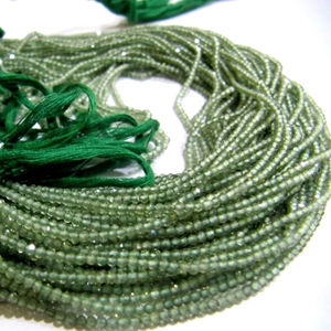 Apatita verde natural 2mm Rondelle Micro cuentas de piedras preciosas facetadas Strand 13 pulgadas de largo - Product Image 1