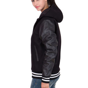 Chaqueta Urbana de Moda para Mujer, Estilo Universitario con Capucha Negra, Mangas Estilo Cuero, Forro Acolchado, Ribete a Rayas - Product Image 2
