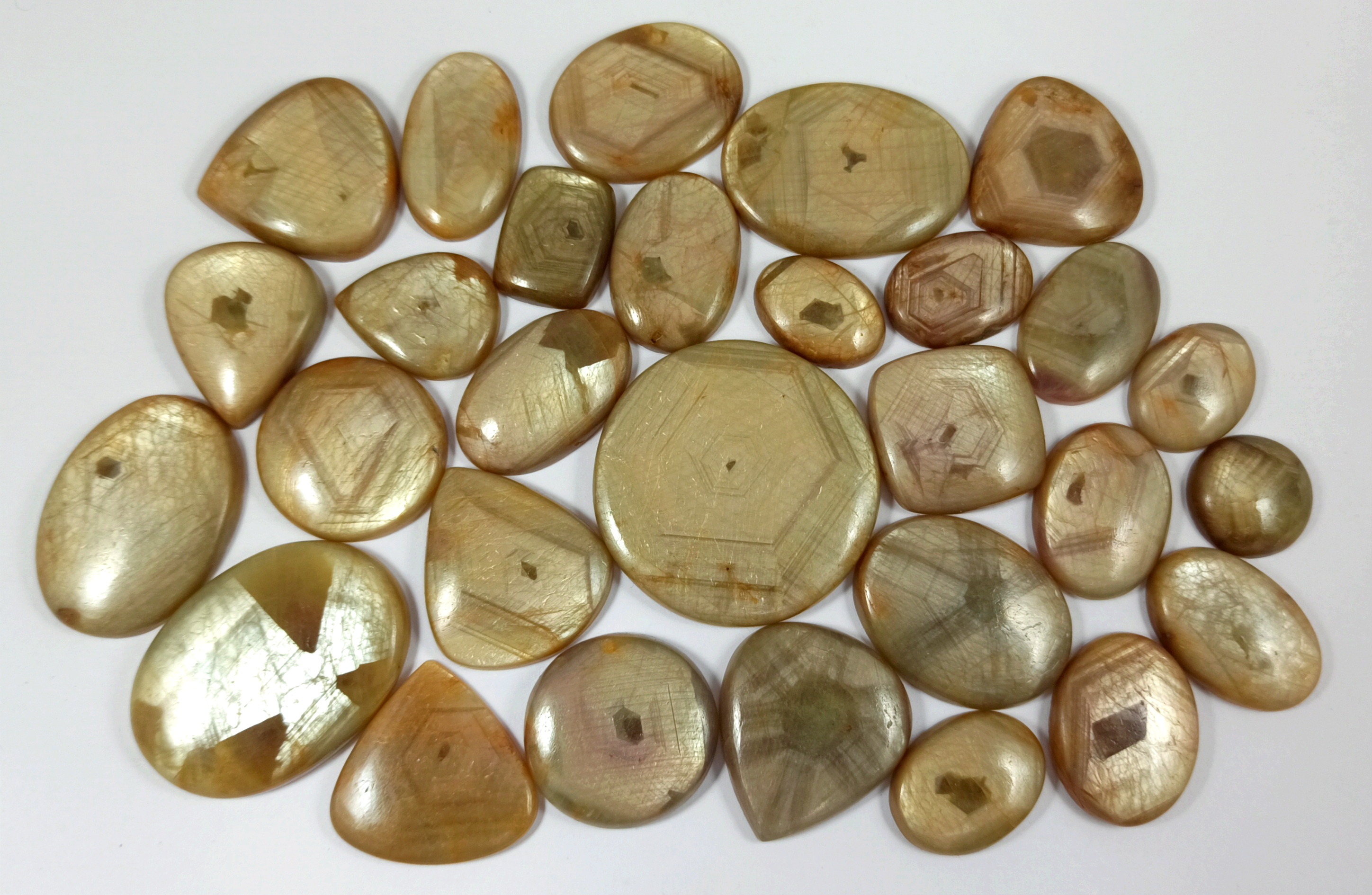 สีเหลือง