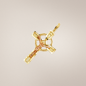 จี้ไม้กางเขนขัดเงาสีโรสและทองสีเหลือง14k ประดับด้วยเพทายจี้ไม้กางเขนคาทอลิกที่นับถือศาสนา - Product Image 4