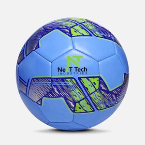 Ballon de football d'entraînement Next Tech Industries en matériau PU pour l'entraînement avec design personnalisé et logo personnalisé - Product Image 3