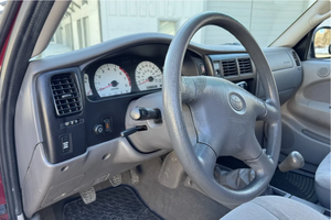 USADO, LISTO PARA CONDUCIR |   CONDUCCIÓN IZQUIERDA |   Volante a la derecha |   TOYOTA TACOMA SR5 XTRACAB TRD V6 4X4 2001, Transmisión Manual de 5 Velocidades - Product Image 4