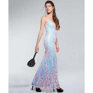 Abito da ballo Say Yes Prom Junior a sirena con paillettes iridescenti, taglia 7, lunghezza a terra, linea ad A, vita naturale, con perle, fiori e piume - Product Image 3