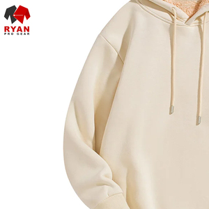 Sudadera con Capucha Personalizada con Logotipo Frontal Ryan Pro Gear para Hombre, Lista para el Invierno, Tejido Transpirable de Felpa de Poliéster/Algodón - Product Image 4