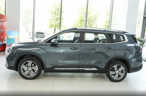 2023 para Haoyue L 2.0T SUV de Gasolina de 7 Plazas, 7.89L/100km de Consumo Económico, Tracción Delantera, Volante a la Izquierda - Product Image 4