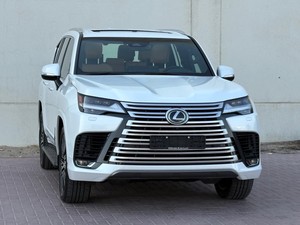 รถยนต์ Lexus LX600 สีขาว ปี 2025 สภาพดีเยี่ยม เครื่องยนต์ 3.5L V6 Turbo Sport กำลัง 409 แรงม้า/5200 รอบต่อนาที 6 สูบ 7 ที่นั่ง เกียร์อัตโนมัติ 10 สปีด - Product Image 3