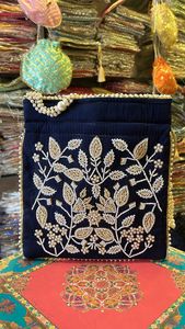 Perles indiennes faites à la main travail Potli sac ethnique indien brodé dernière conception femmes cadeau de mariage sac à main pièces Potli sacs - Product Image 2