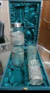 Bouteille en verre d'eau de luxe, parfaite pour la décoration de la maison et les cadeaux, ensemble de bouteilles en verre entièrement emballé dans du velours, pour la maison, pour les mariages - Product Image 2