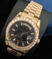 Montre Hip Hop Magnifique en Noir avec Cadran Vintage Analogique en Verre Sertie de Diamants Ronds VVS Réels Cultivés en Laboratoire pour Hommes