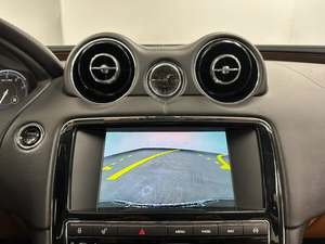 Jaguar XJ-Series XJL Portfolio AWD 2015 d'occasion, en parfait état, faible kilométrage, en stock, offert à un prix incroyable - Product Image 4