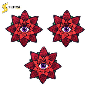 TEPRA SPORTS Meilleur Fournisseur Nouvelle Arrivée Patchs Personnalisés Rouges Brodés Thermocollants en Feutre PVC pour Chapeaux Décorations Uniques Logo Fleur - Product Image 3