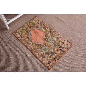 Alfombra Turca de Lana Roja Vintage de 1.6x2.5 pies, Alfombra Oriental con Respaldo de Látex Ecológico - Product Image 3