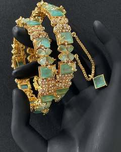 Joyería de moda de inspiración pakistaní con brazaletes Rajwari de circón, conjuntos de Material de oro de 24K, Indio para bodas largas de AA IMPEX - Product Image 4