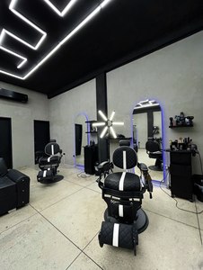<b>Black</b> PU <b>Leather</b> Barber <b>Chair</b> Adjustable Salon Furniture Industrial Design Style Commercial Use - Product Image 3
