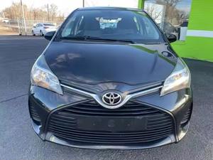 Top offerta 2018 <span class=keywords><strong>Toyota</strong></span> <span class=keywords><strong>YARIS</strong></span> HATCHBACK veicolo nero mano sinistra e guida a destra LHD RHD auto usate per la vendita - Product Image 2