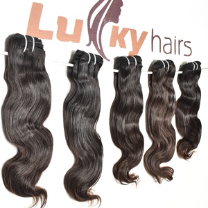 Extensions de cheveux Remy alignées sur les cuticules vierges crues indiennes Fournisseur de paquets de cheveux naturels lâches à vagues profondes pour des styles de cheveux élégants - Product Image 1