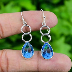 Topaze bleue à facettes faite à la main 925 bijoux en pierres précieuses en argent conception de cerceau longue goutte pour les fêtes prix de gros en usine directe - Product Image 1