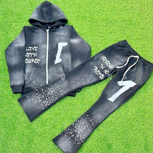 Ensemble de survêtement deux pièces pour femme en molleton respirant, avec broderie chenille personnalisée, style streetwear hiver, pantalon évasé et couture latérale - Product Image 1