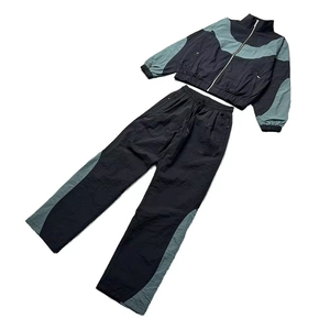 Vente en gros de survêtement d'été en nylon de marque privée, coupe-vent respirant avec combinaison de jogging à capuche de qualité supérieure, ensemble deux pièces - Product Image 5