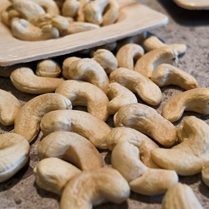 Vietnam Cashew Kernels W450 Processed & Peeled Premium Quality With USDA / EU Organic <b>Certifications</b> - Product Image 6