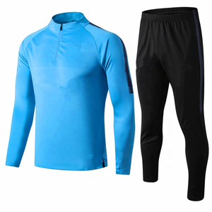 Traje de entrenamiento de fútbol para hombre más vendido Logotipo personalizado Diseño de invierno único Ropa de calle con excelente precio - Product Image 4
