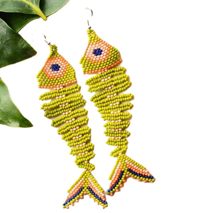 Pendientes de Perno con Cuentas de Colores en Forma de Pez, Diseño de Bordado a Mano de Moda, Bordado con Cuentas, Clásico para Fiestas de Mujeres - Product Image 1