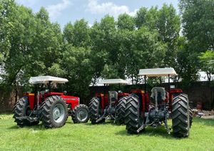 Tracteur à roues Massey Ferguson 385 d'occasion avec composant moteur central pour les amateurs de tracteurs - Product Image 4