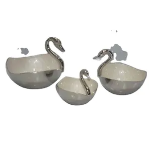 Swan Lake Serving Bowl Give your special ones a reason to feel special by delighting them with this stunning serving bowl