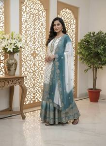 Vestido Étnico Moderno de Diseñador en Tela Georgette Sintética, Traje Sharara para Bodas Indias y Pakistaníes, Ajustado, Reversible, para Fiestas - Product Image 2