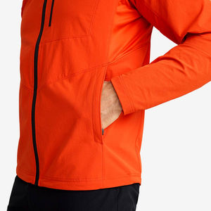 Veste Softshell Unisexe Personnalisée Respirante Coupe-Vent Imperméable à Fermeture Éclair avec Doublure en Polaire Col à Capuche Logo Avant - Product Image 5