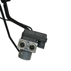 Sistema de Frenado Completo Original Yamaha XMAX 300 2017, Materiales Nuevos de Acero y Plástico - Product Image 3