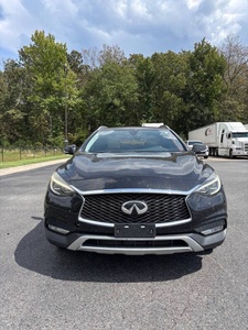 Voiture d'occasion Infiniti QX30 Essential 2018 à prix bas à vendre - Product Image 1