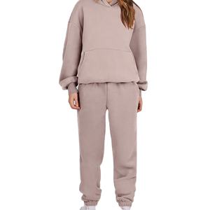 Survêtement en tissu unique, meilleur design, respirant, teint uni, coupe décontractée, tenue élégante et décontractée, survêtement pour femme - Product Image 1