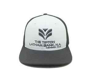 Gorras Trucker Personalizadas de Alta Calidad con Logotipo Bordado en 3D, 6 Paneles, Estructuradas, Transpirables, con Malla Trasera y Cierre Ajustable, Estilo Urbano - Product Image 1