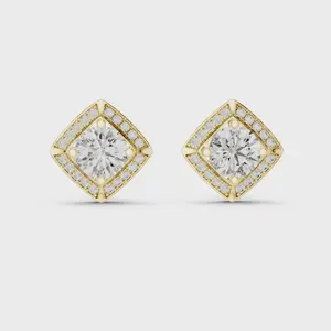 Boucles d'oreilles élégantes en diamant avec un design triangulaire et un diamant rond pour un cadeau de fiançailles - Product Image 4