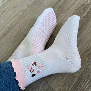Custom Cotton Anti-Slip Pilates Socks Custom Grip Socks Women Customised Embroidered Logo Yoga Socks Manufacturer Winter Product - Product Image 6