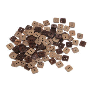2 boutons de coquille de noix de coco naturelle, boutons de chemises à coudre coco, vente en gros, fabriqué au Vietnam - Product Image 1