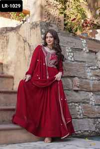 Ropa étnica india Faux Blooming con lentejuelas Multi y cuentas bordadas Trabajo Anarkali Vestidos con borde de encaje de trabajo Dupatta - Product Image 2