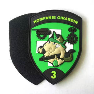 Parches de PVC personalizados, insignias de ropa, parche de goma de PVC, precio al por mayor, toalla de fábrica, venta directa, insignias de PVC con alfabeto de goma suave - Product Image 2