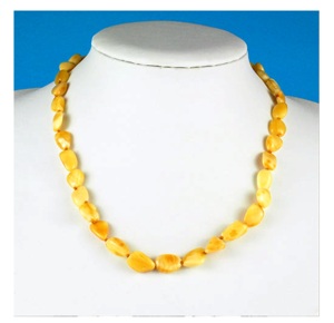 Collier antique ovoïde jaune corne de buffle d'eau fait à la main multicolore religieux écologique style ange et bouddhisme - Product Image 3