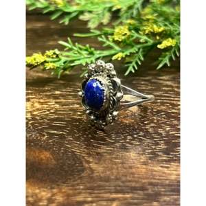 Anillo Freda Martinez Estilo Eternity de Plata de Ley con Lapislázuli, Engaste de Bisel, Diamante de Corte Ovalado, Bañado en Oro Rosa, Talla 7, Regalo Elegante - Product Image 3