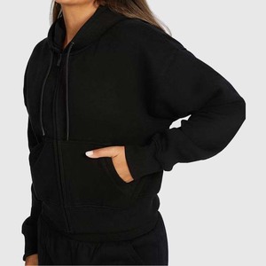 Sudadera con capucha de manga larga con hombros caídos para mujer de nueva moda Top de color negro con cuello con capucha y logotipo frontal - Product Image 2